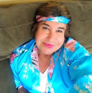 Meet your Posher, Renata